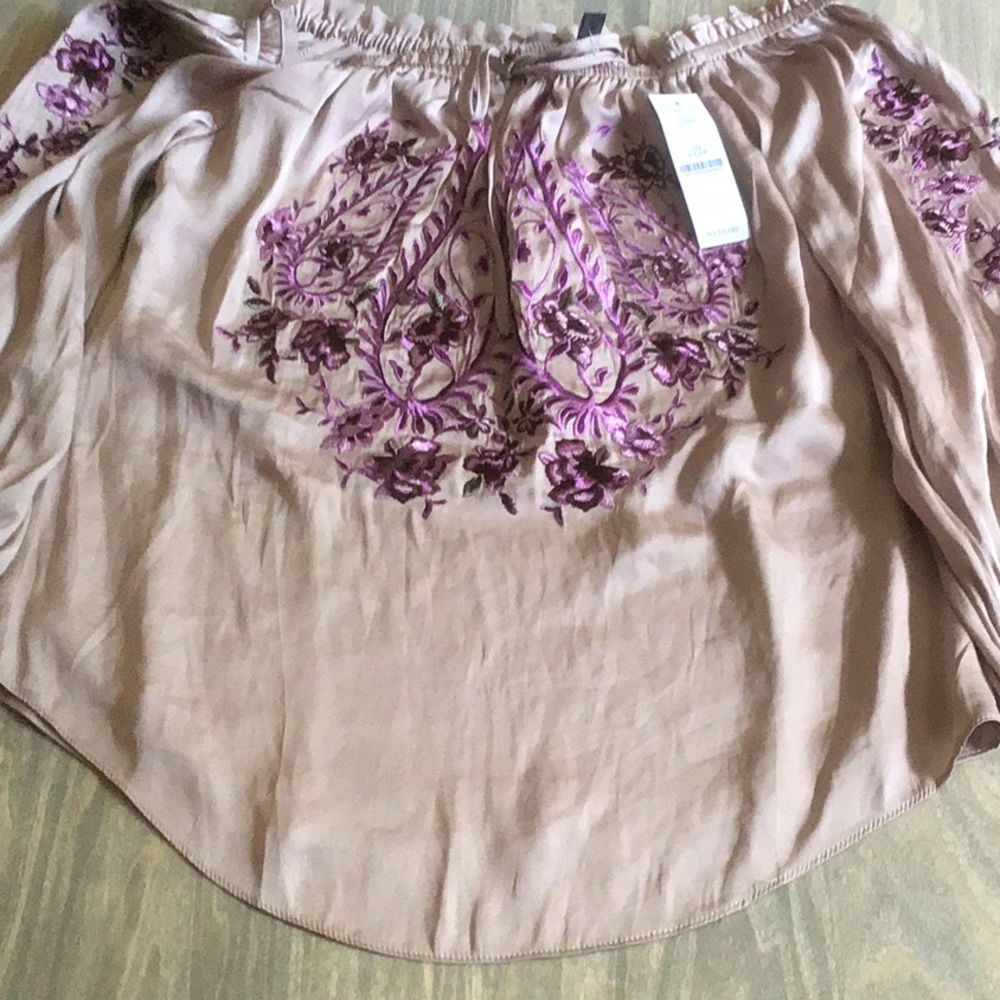 White House Black Market Blouse